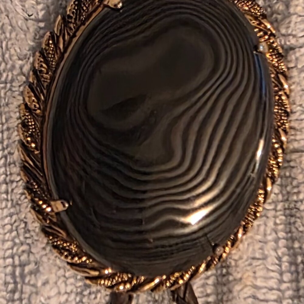 Vintage Metal Bolo Tie, Bennett, Nice Big Black Stone Design with Stripes, Nice